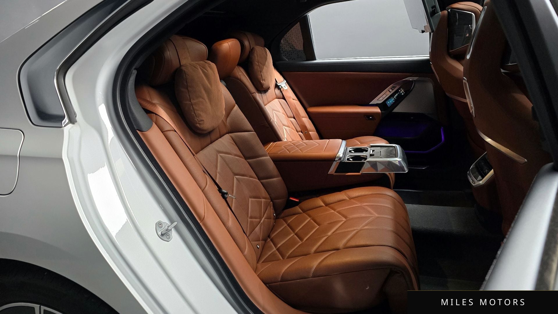 BMW 7 Series (G70) 2024 — миниатюра 12