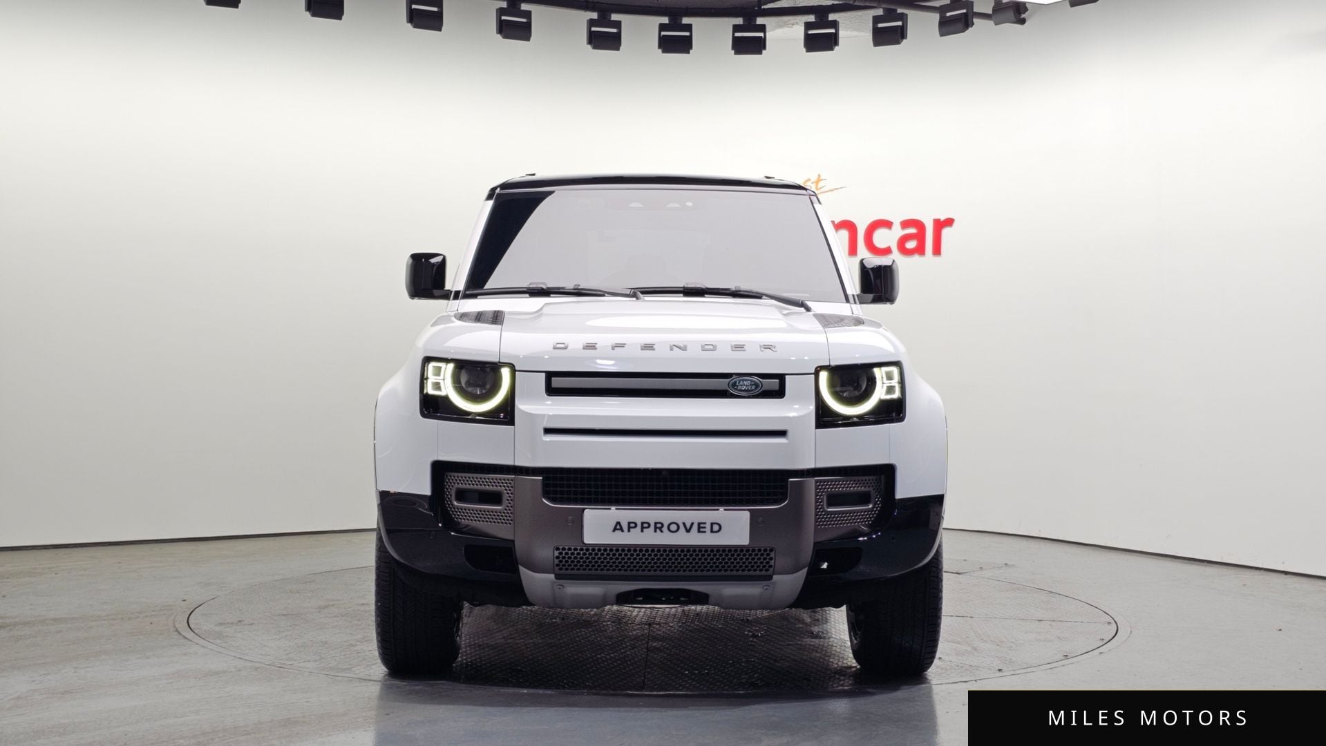 Land Rover Defender 2025 — миниатюра 8