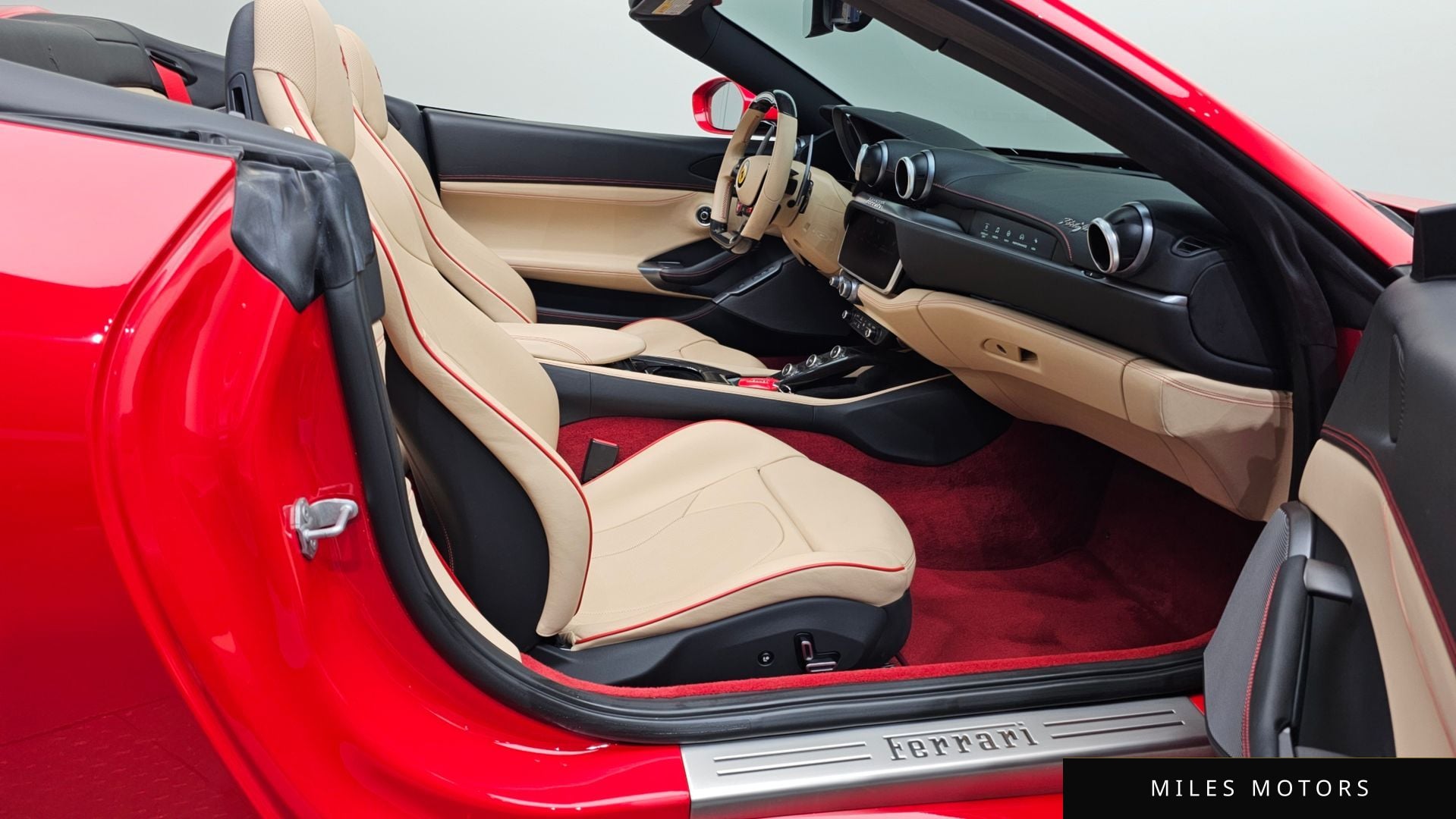 Ferrari 포르토피노 2020 — миниатюра 11