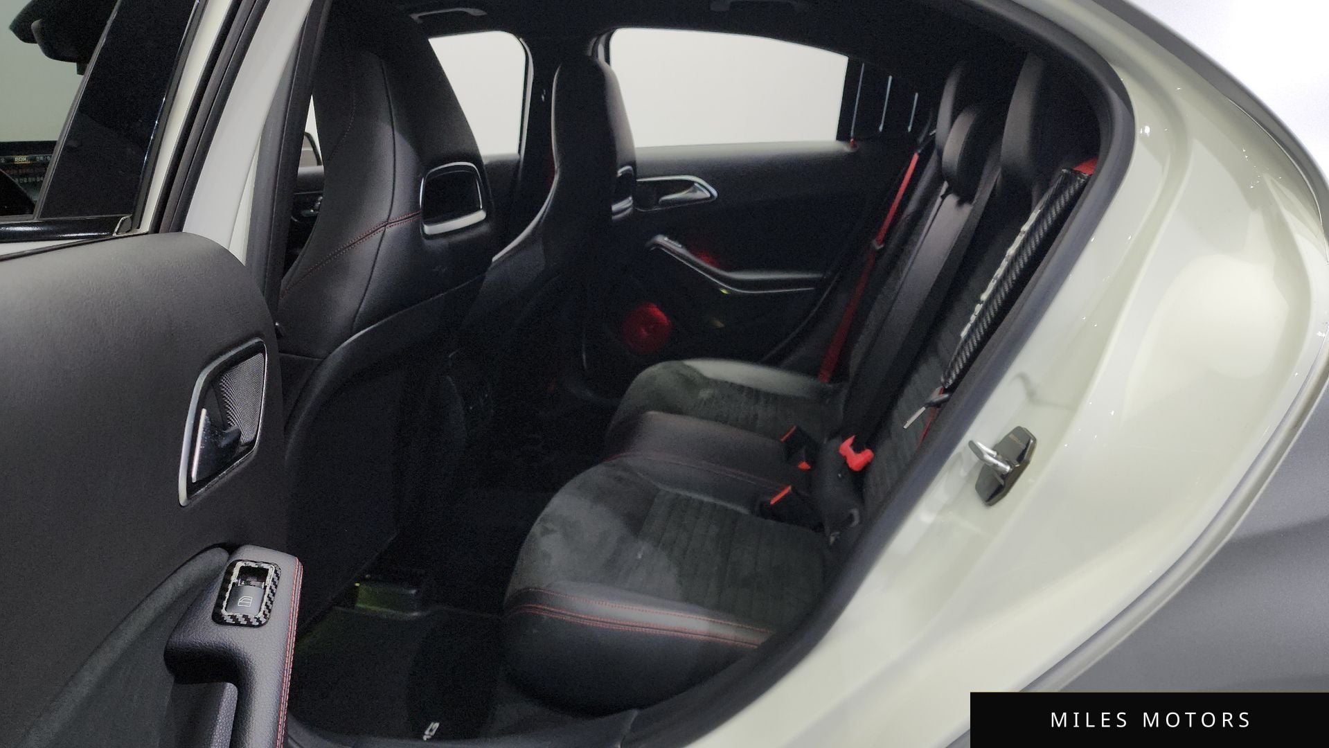 Mercedes-Benz A-클래스 W176 2016 — миниатюра 11