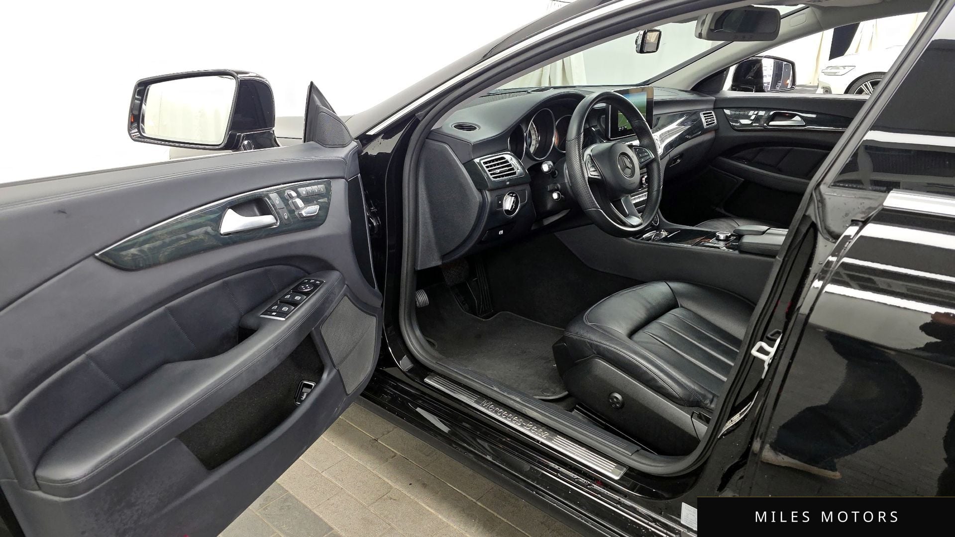 Mercedes-Benz CLS-Class W218 2016 — миниатюра 10
