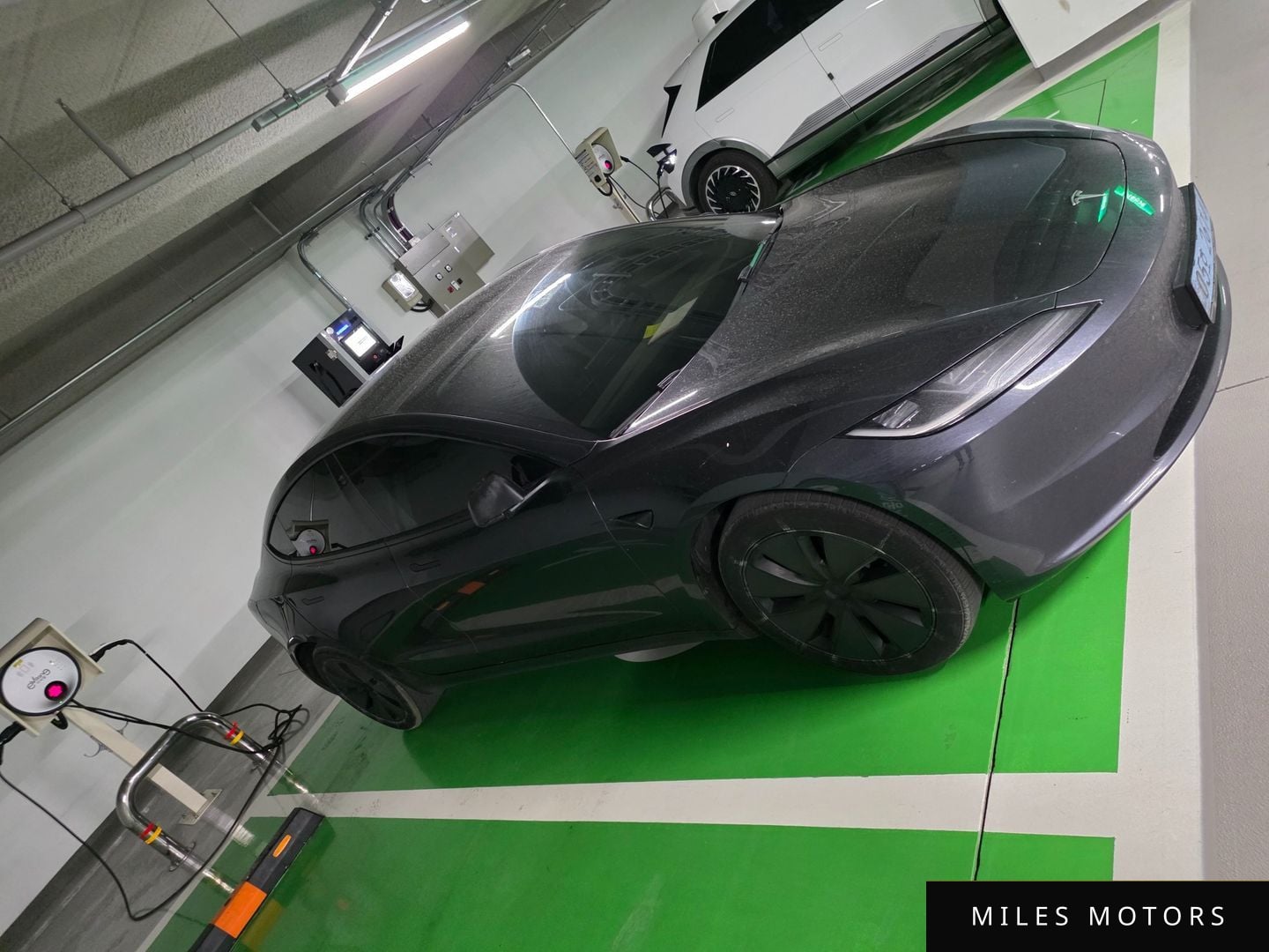 Tesla 모델 3 2025 — миниатюра 3