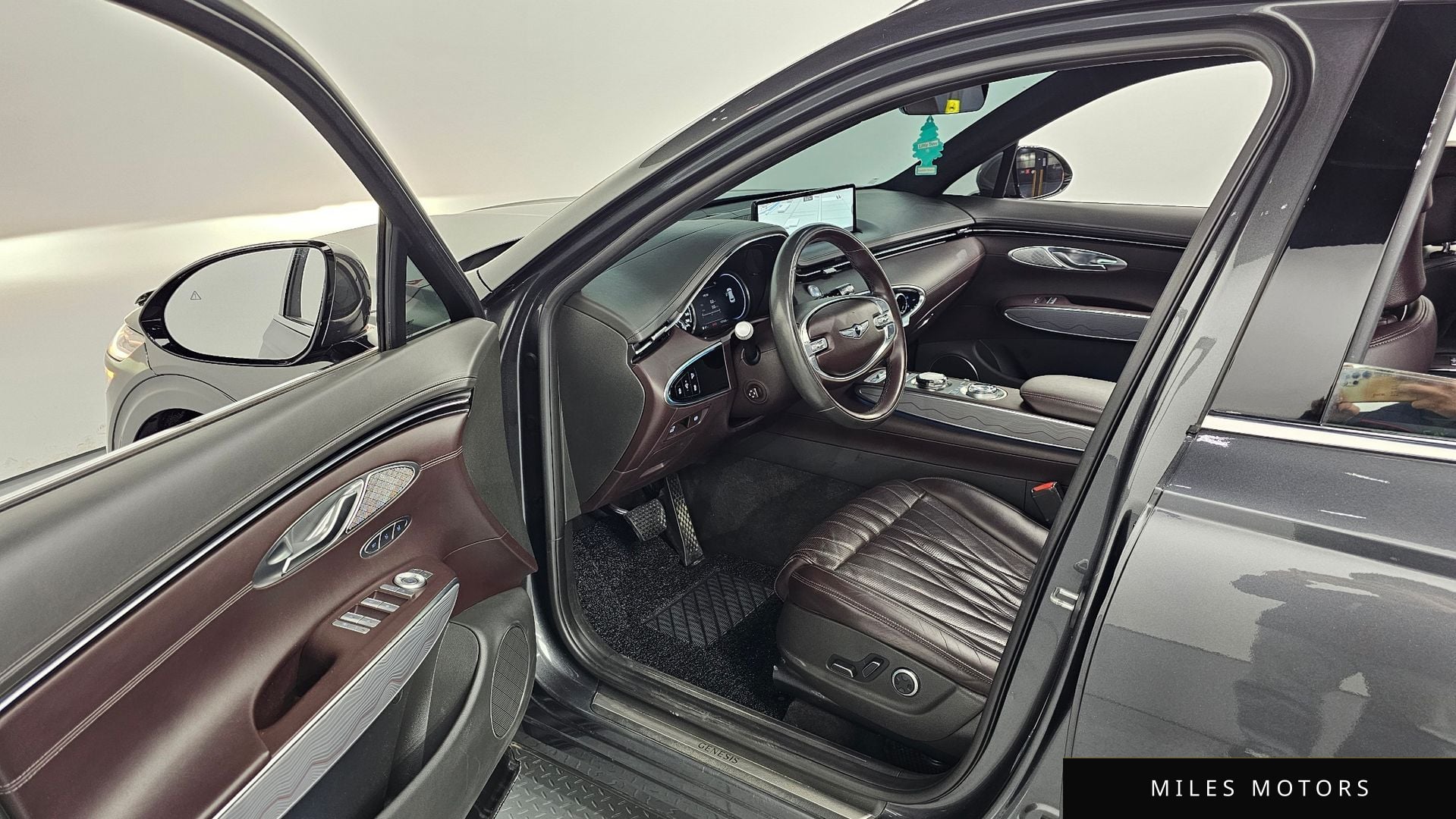 Genesis GV70 2022 — миниатюра 11
