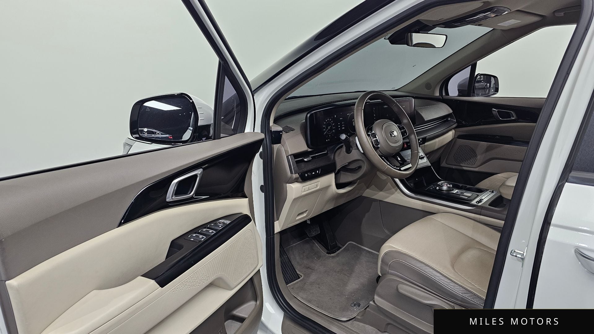 Kia Carnival 2021 — миниатюра 10