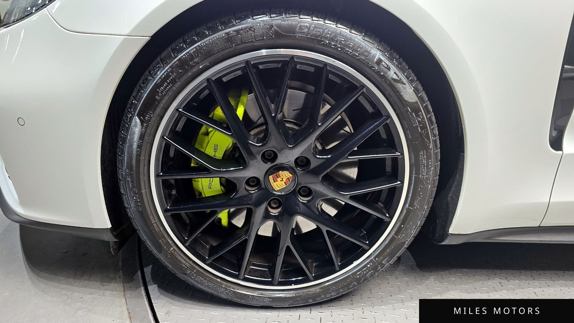 Porsche Panamera 2022 — миниатюра 5