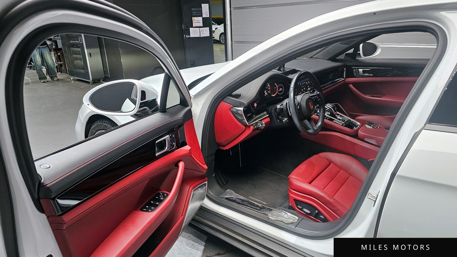Porsche Panamera 2022 — миниатюра 10