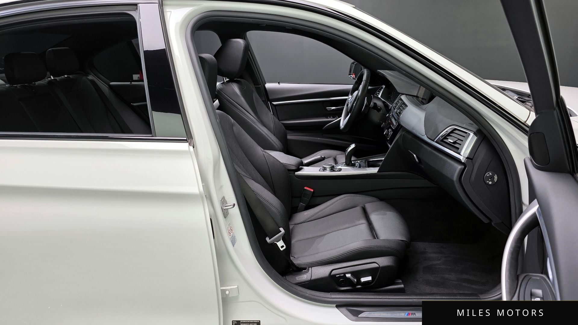 BMW 3 Series (F30) 2018 — миниатюра 10