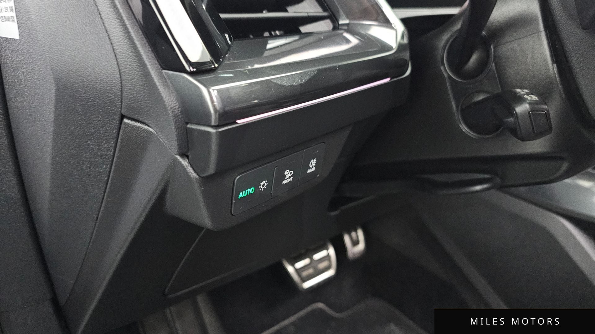 Audi Q4 e-트론 (F4) 2022 — миниатюра 16