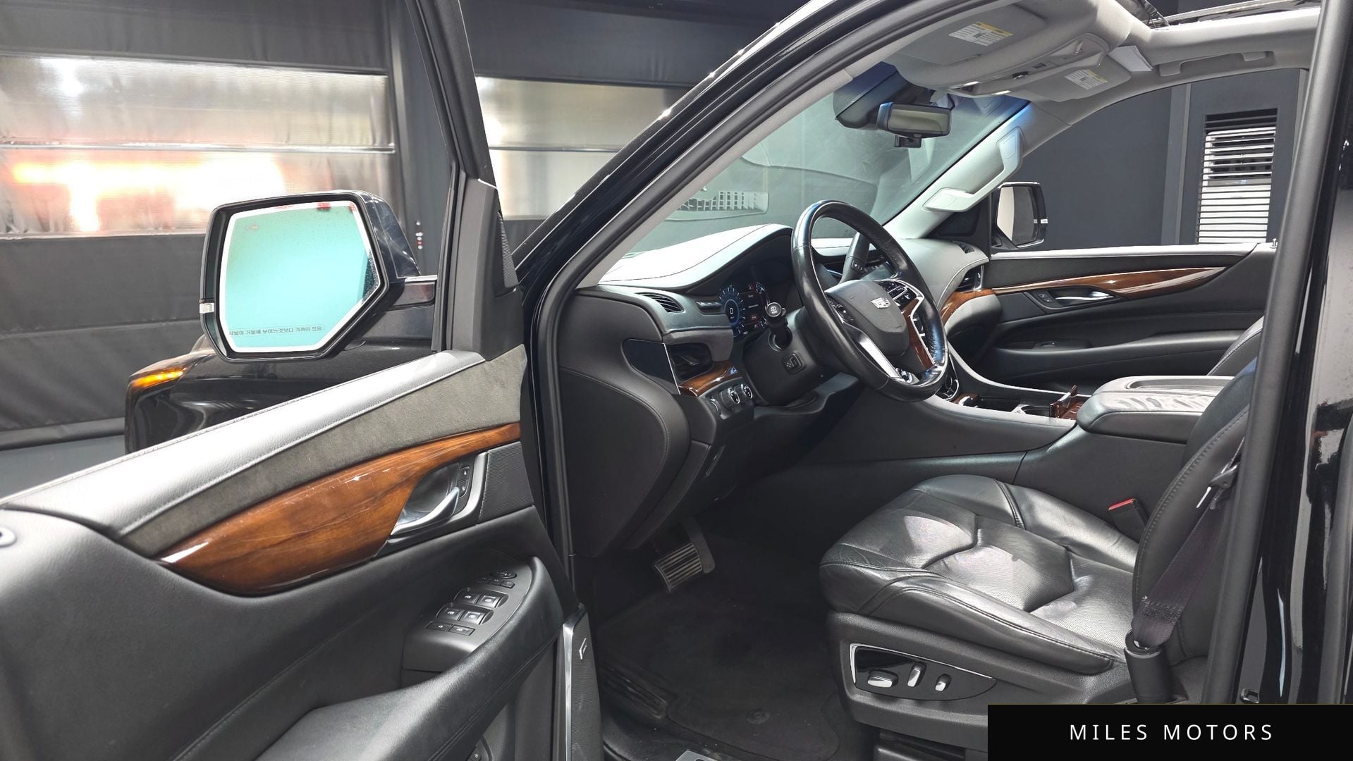 Cadillac 에스컬레이드 2017 — миниатюра 10
