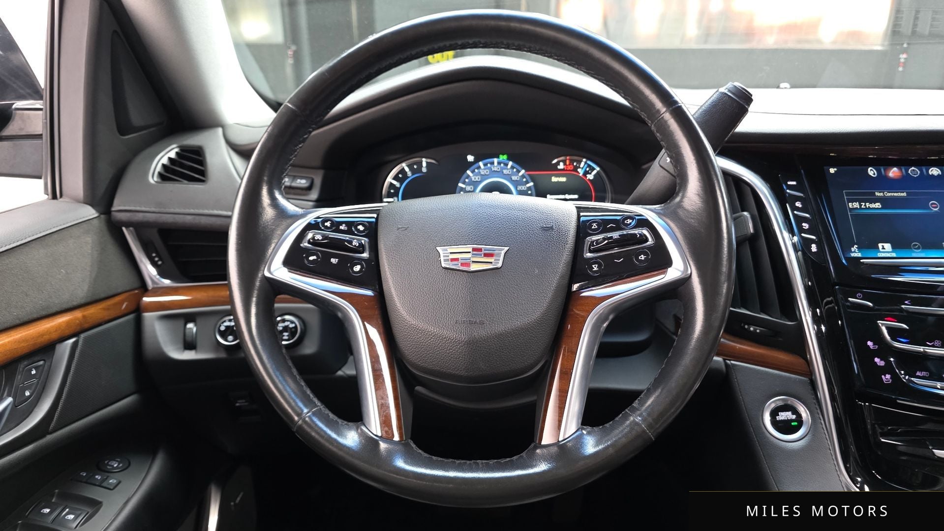 Cadillac 에스컬레이드 2017 — миниатюра 13