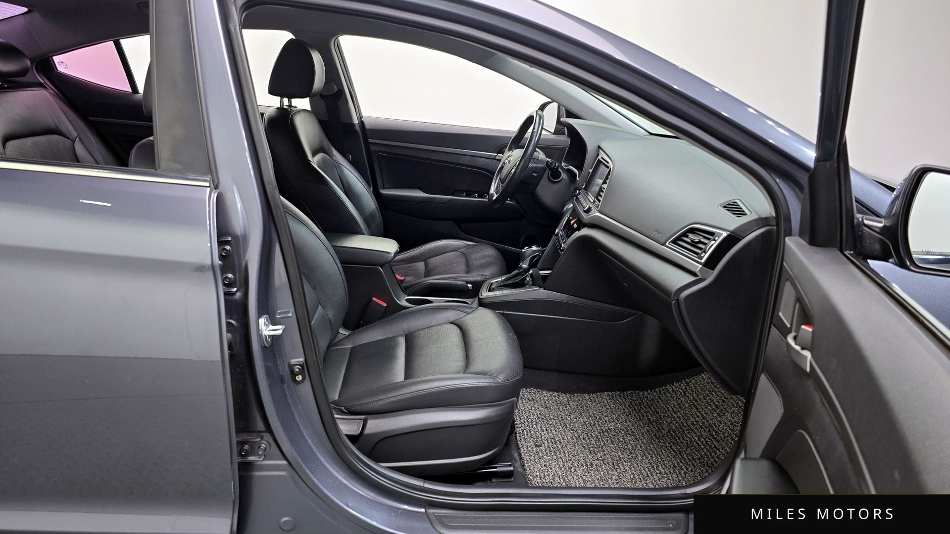 Hyundai AVANTE 2016 — миниатюра 10