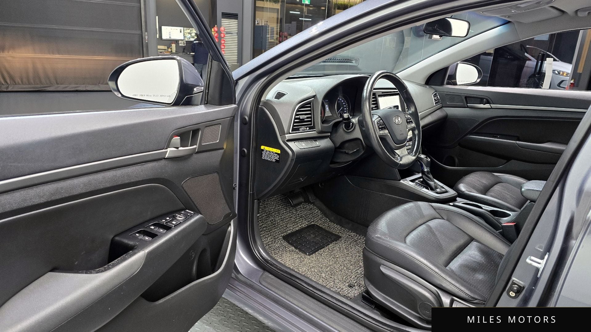 Hyundai AVANTE 2016 — миниатюра 11