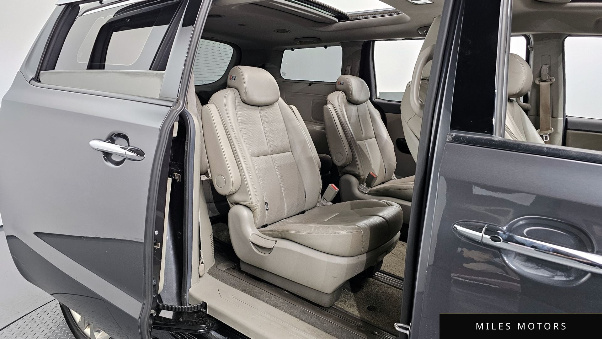 Kia Canival 2017 — миниатюра 12