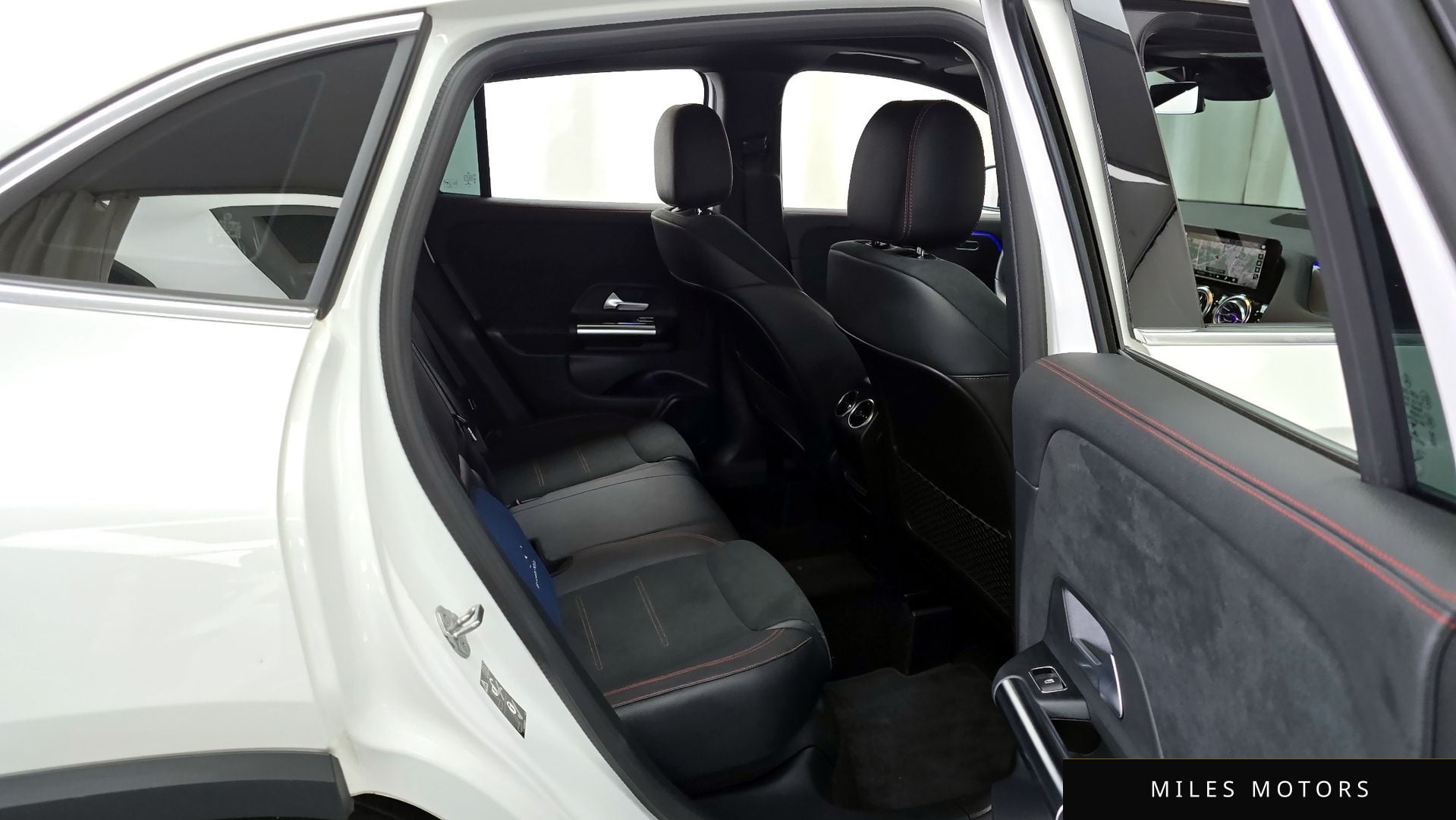 Mercedes-Benz GLA-Class H247 2022 — миниатюра 12