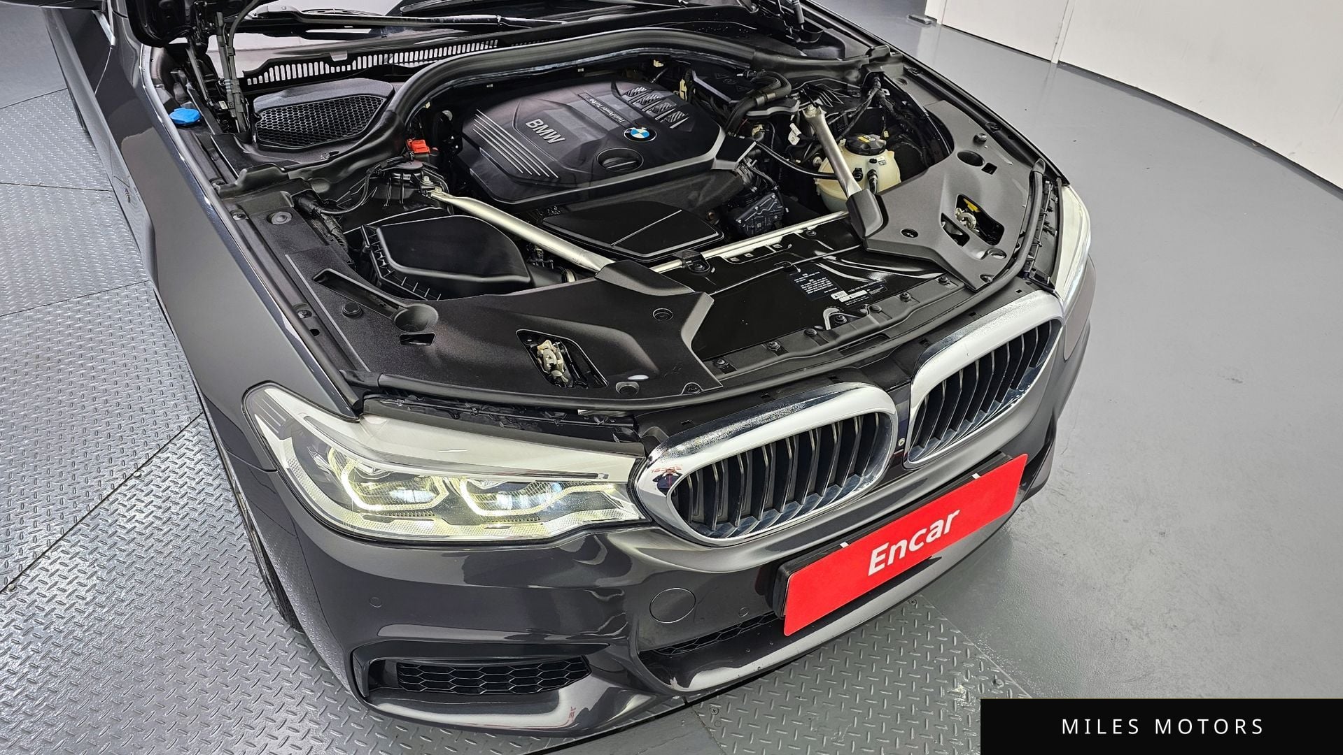 BMW 5 Series (G30) 2018 — миниатюра 6