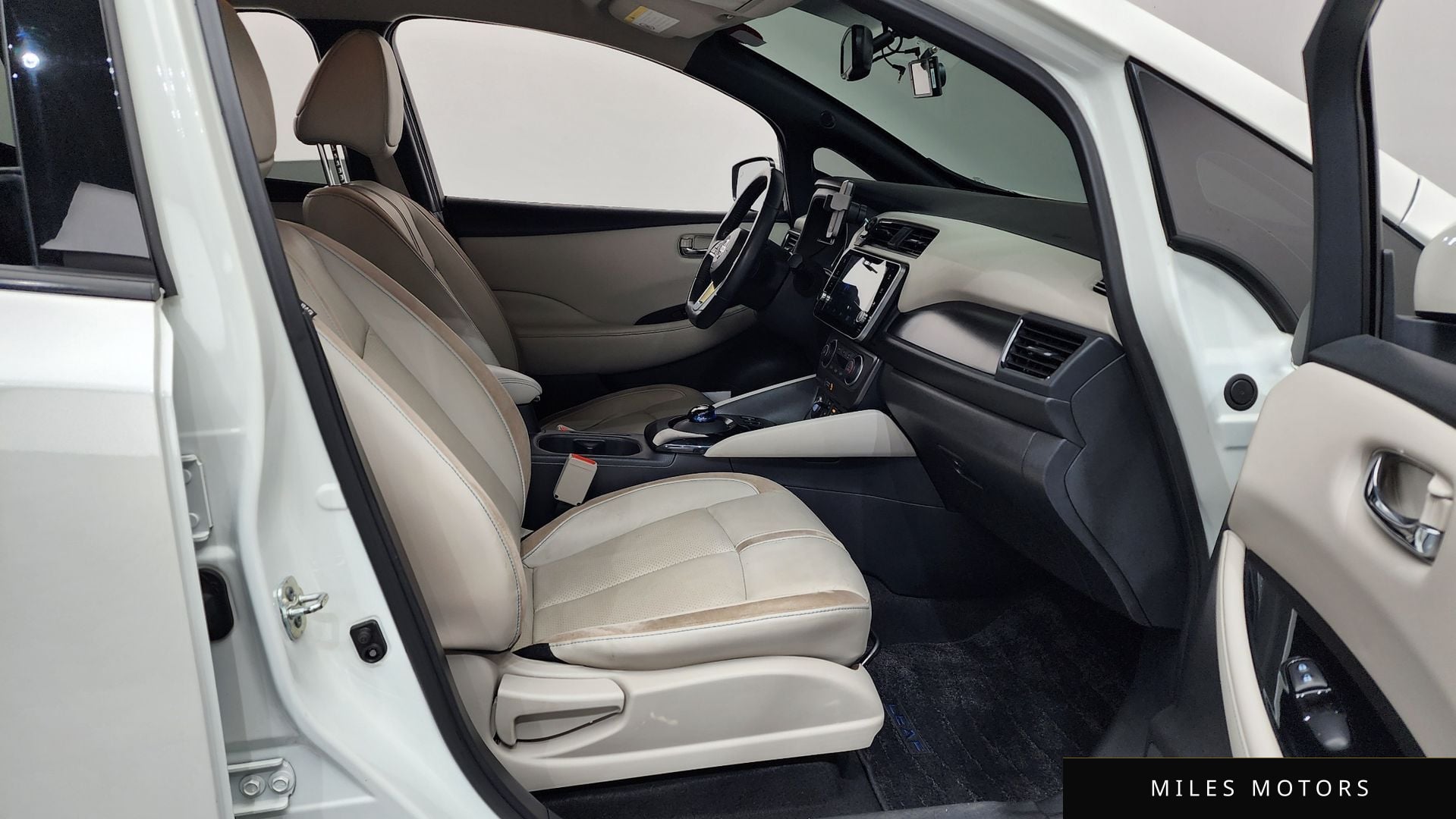 Nissan Leaf 2019 — миниатюра 11