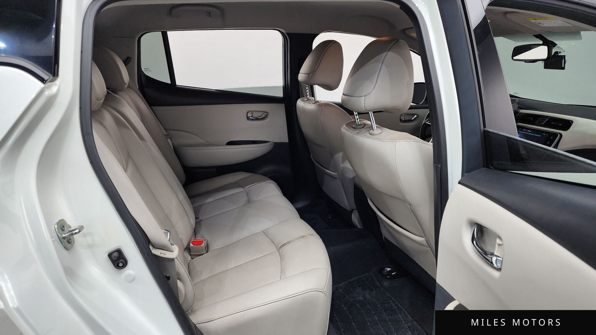 Nissan Leaf 2019 — миниатюра 12