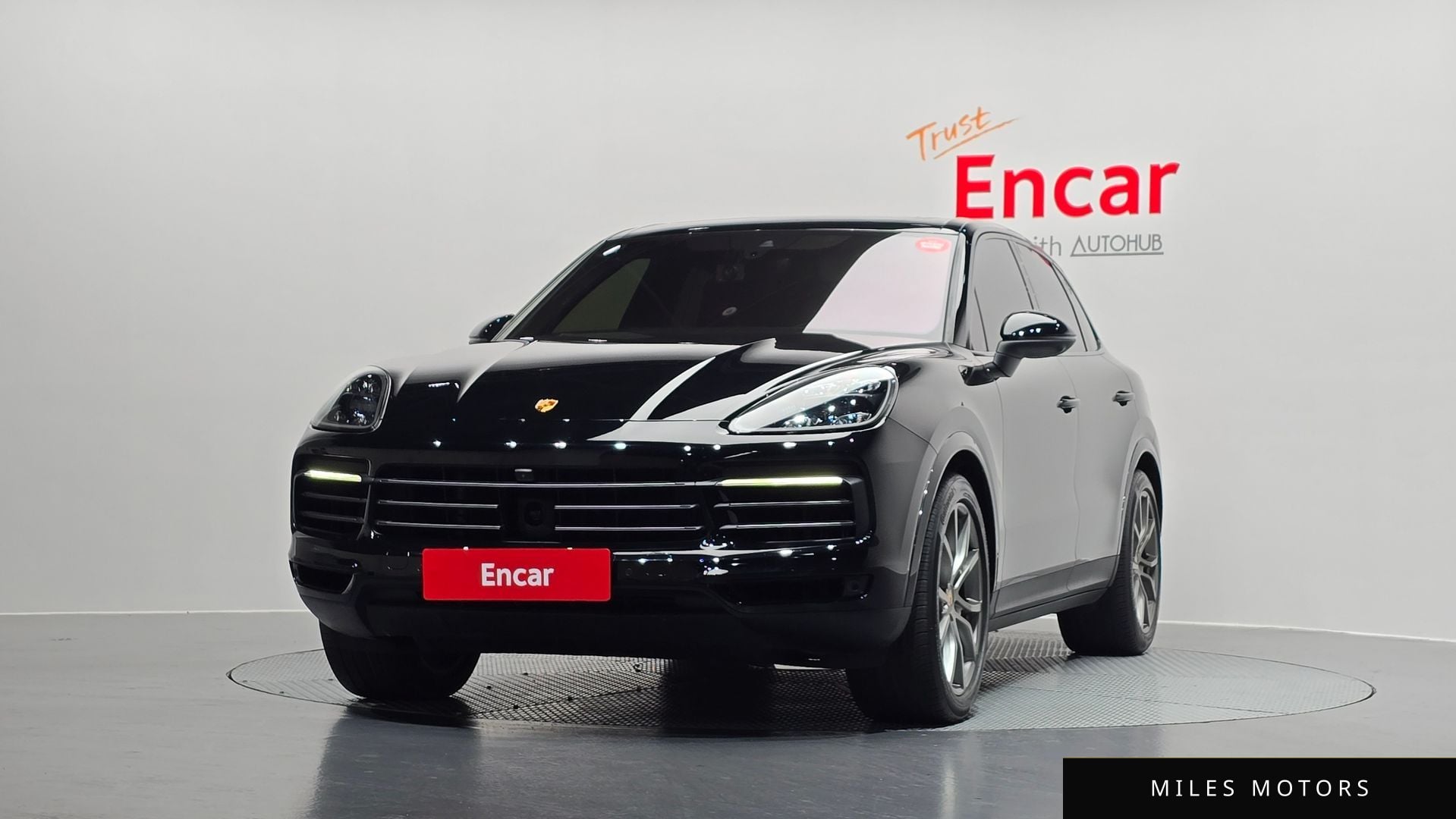 Porsche Cayenne 2022 — миниатюра 3