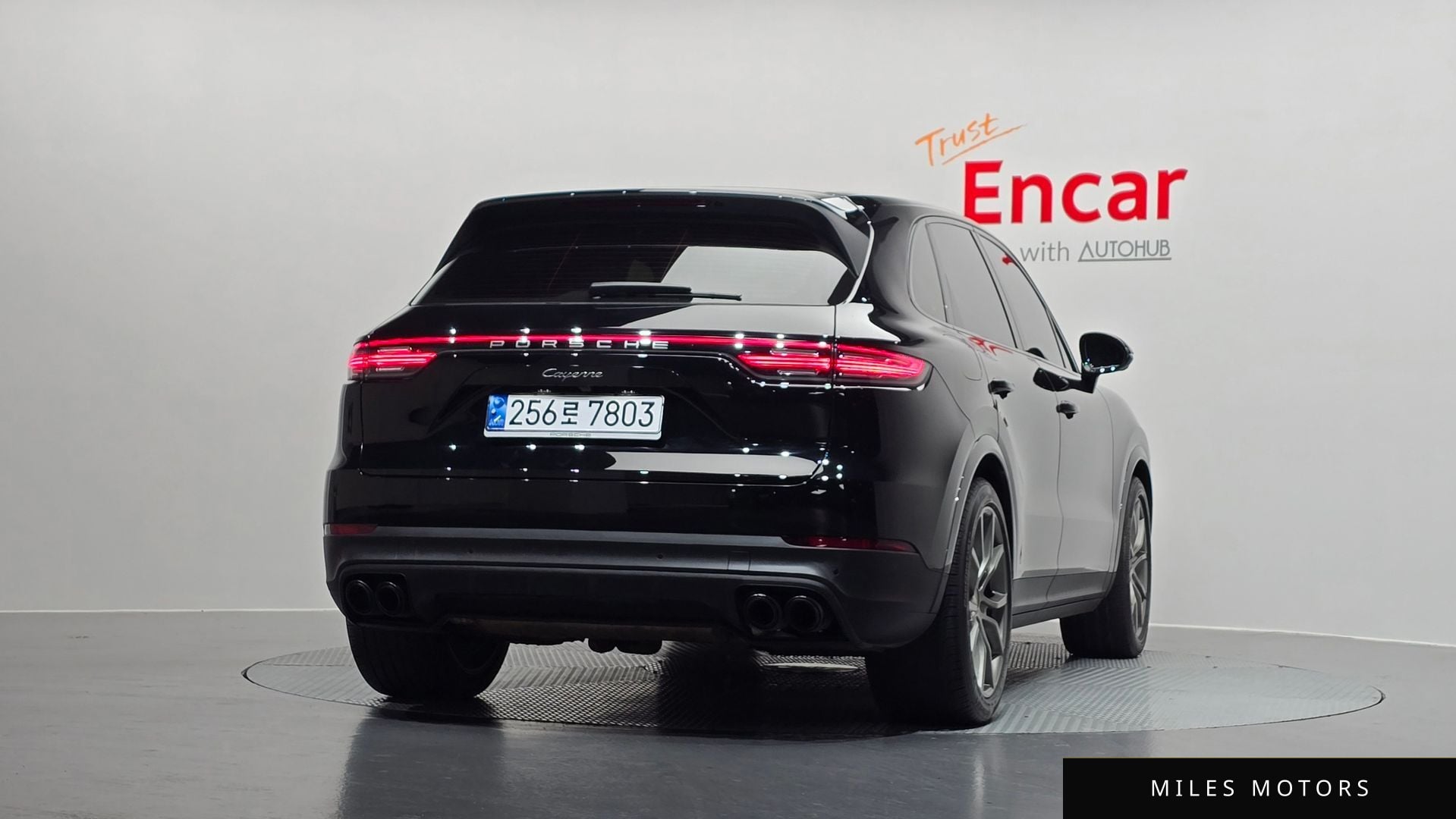 Porsche Cayenne 2022 — миниатюра 4