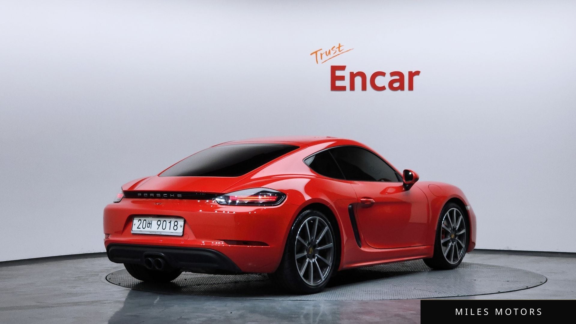 Porsche 718 카이맨 2017 — миниатюра 2