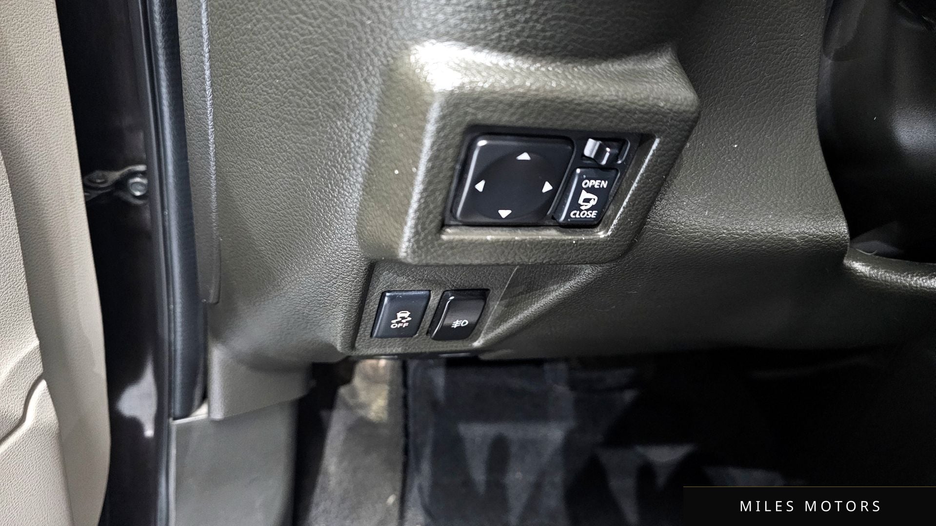 Nissan Cube 2011 — миниатюра 16