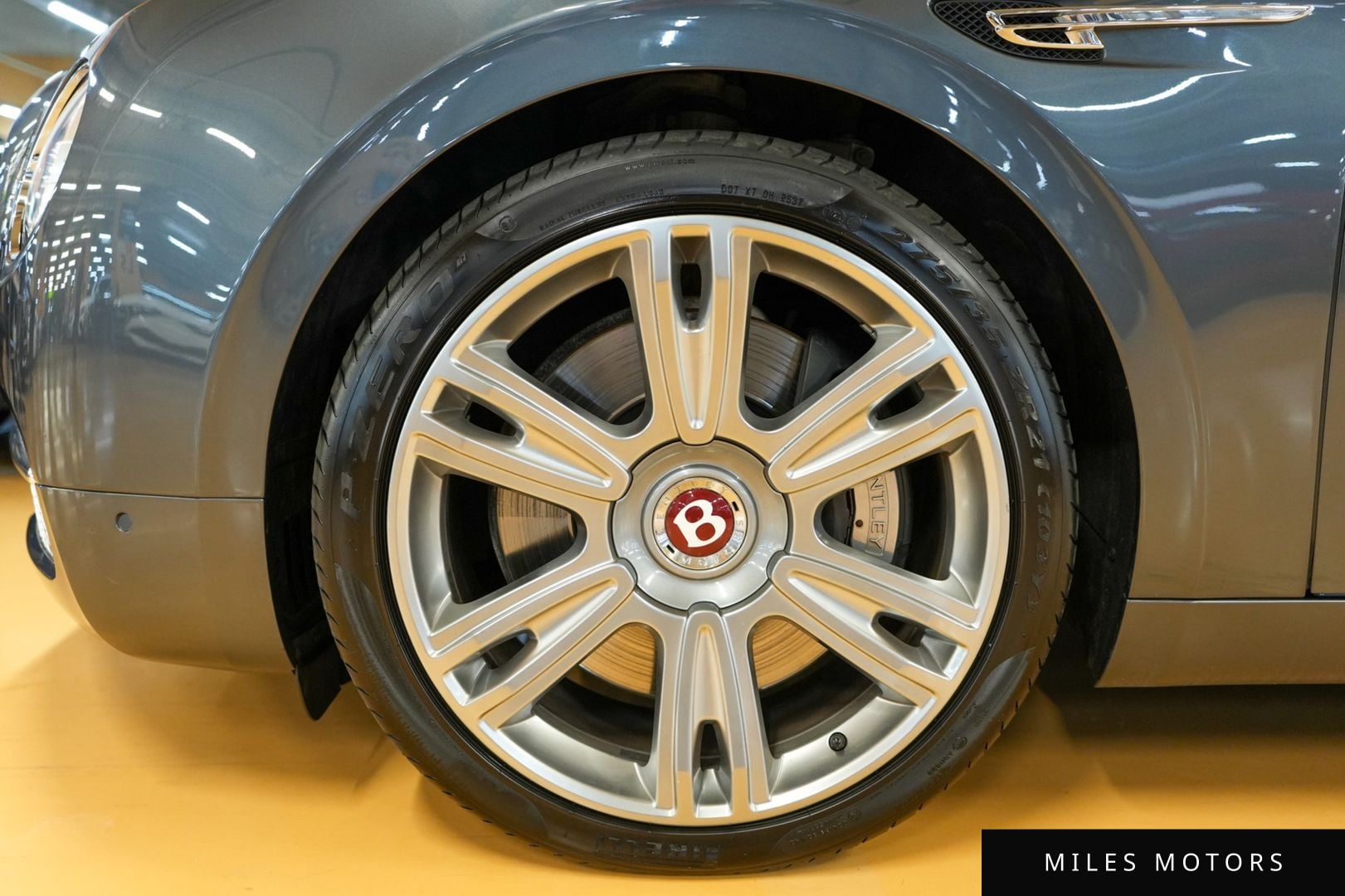 Bentley 플라잉스퍼 2016 — миниатюра 6