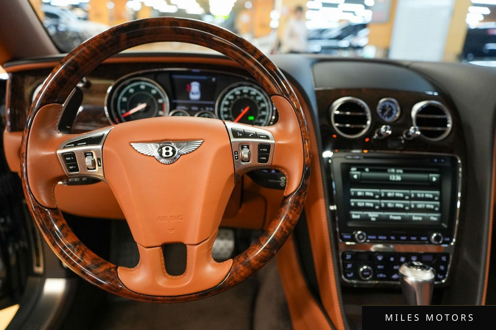 Bentley 플라잉스퍼 2016 — миниатюра 8