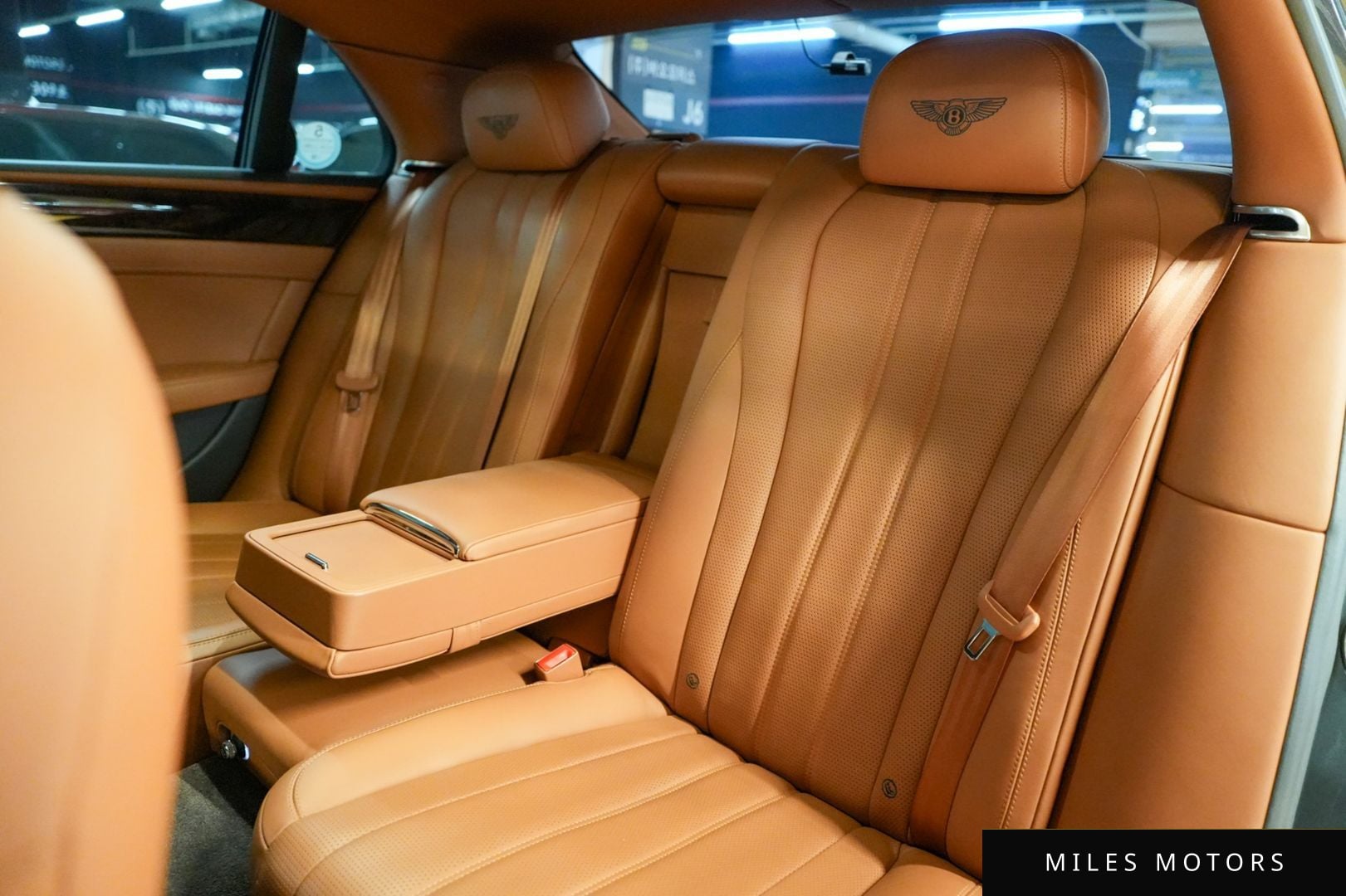 Bentley 플라잉스퍼 2016 — миниатюра 13