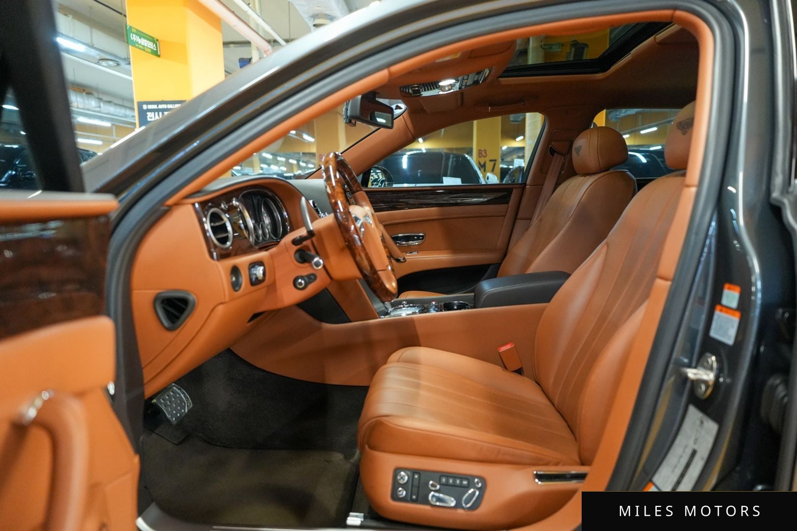 Bentley 플라잉스퍼 2016 — миниатюра 17