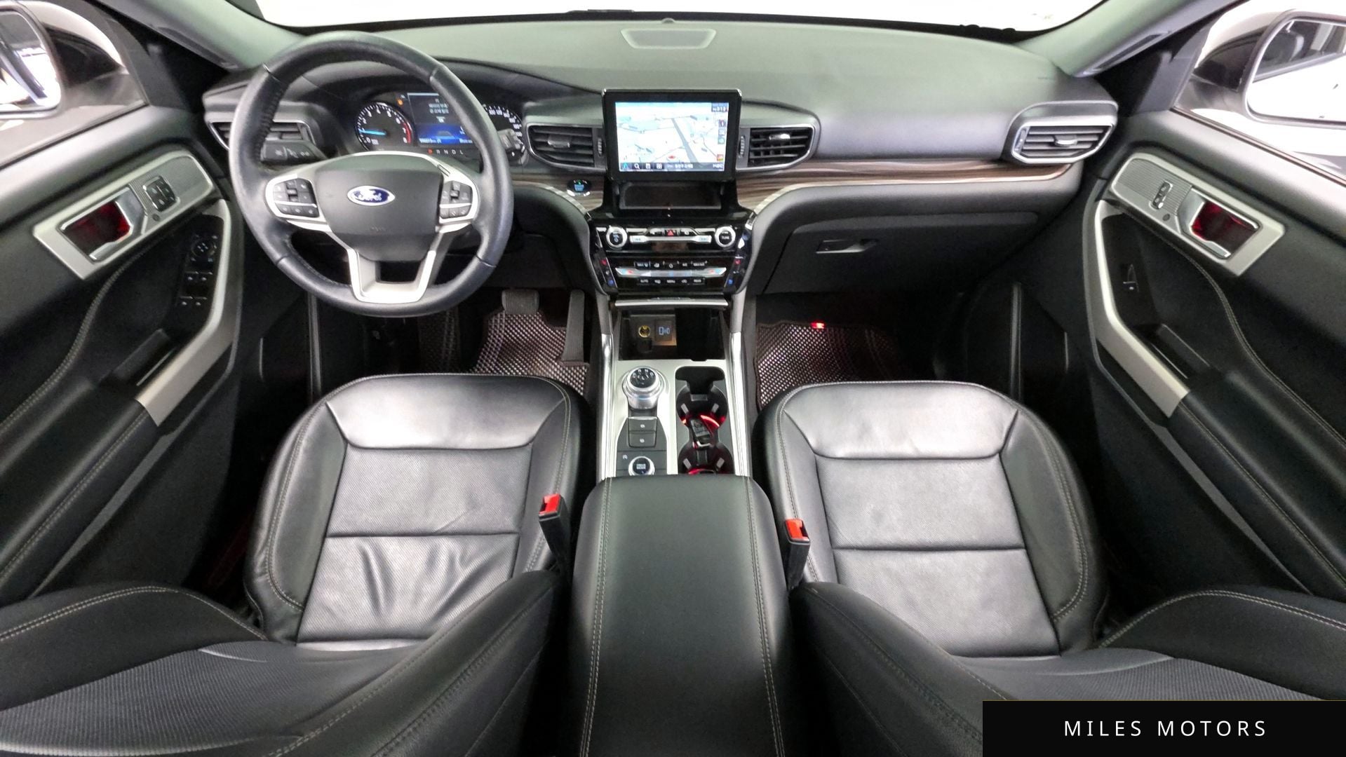 Ford Explorer 2021 — миниатюра 7
