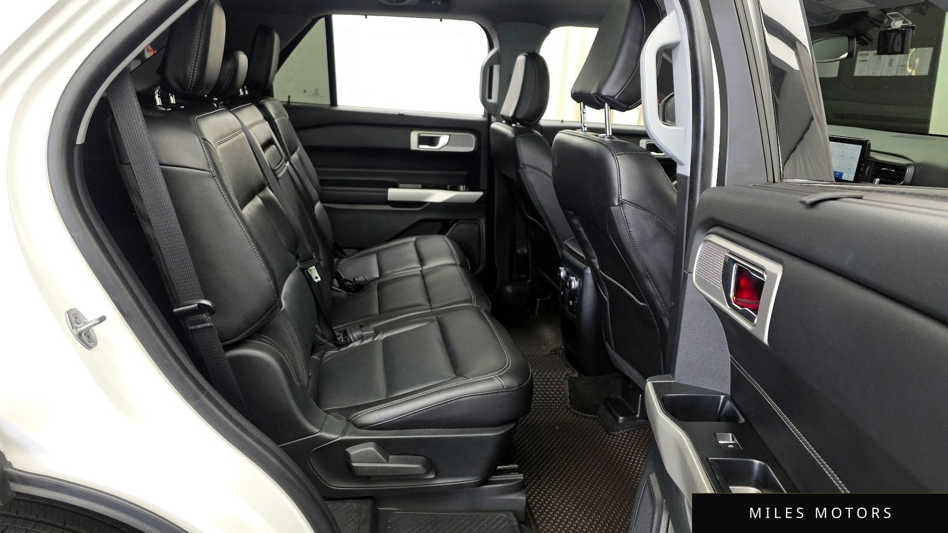 Ford Explorer 2021 — миниатюра 12