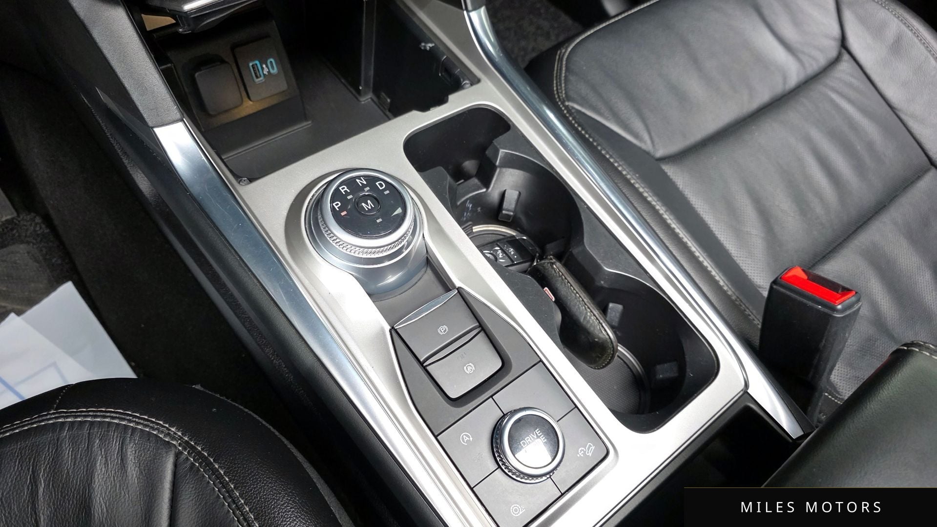 Ford Explorer 2020 — миниатюра 9