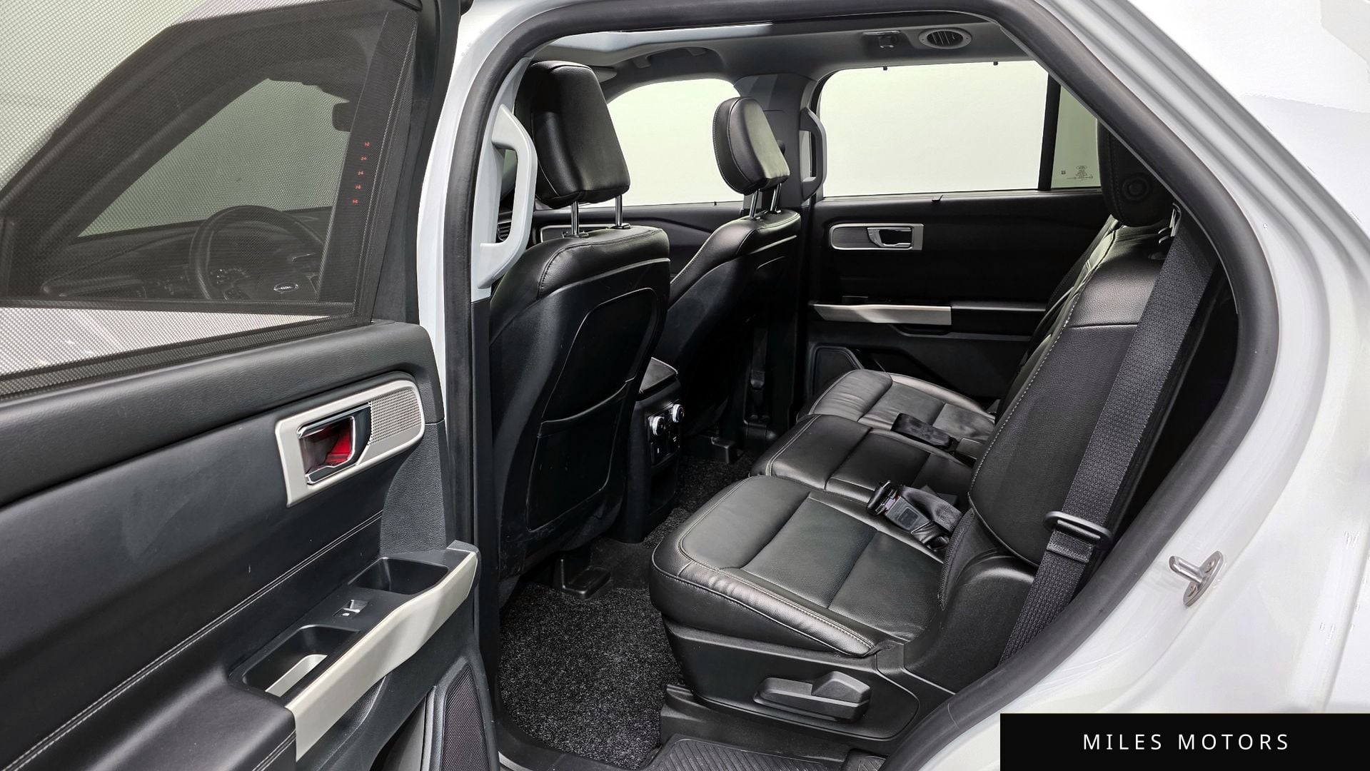 Ford Explorer 2020 — миниатюра 12
