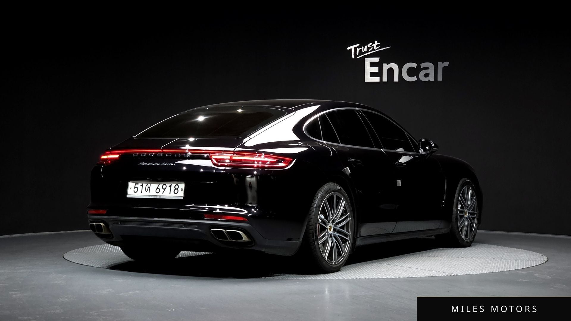 Porsche Panamera 2017 — миниатюра 2