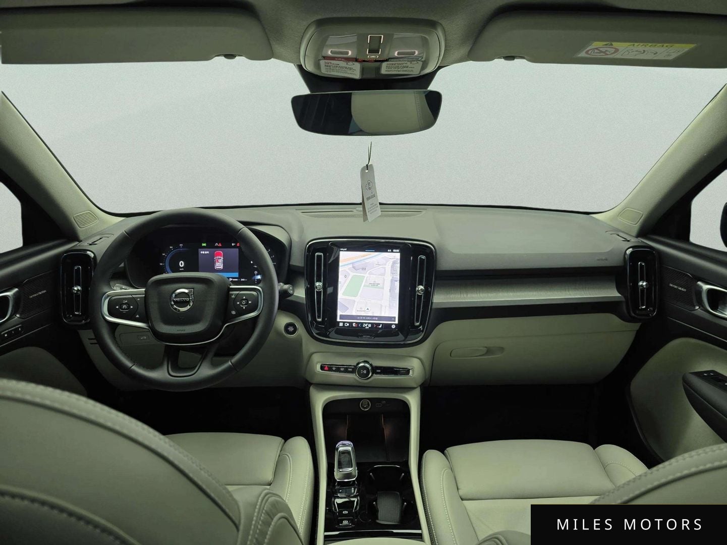 Volvo XC40 2025 — миниатюра 5