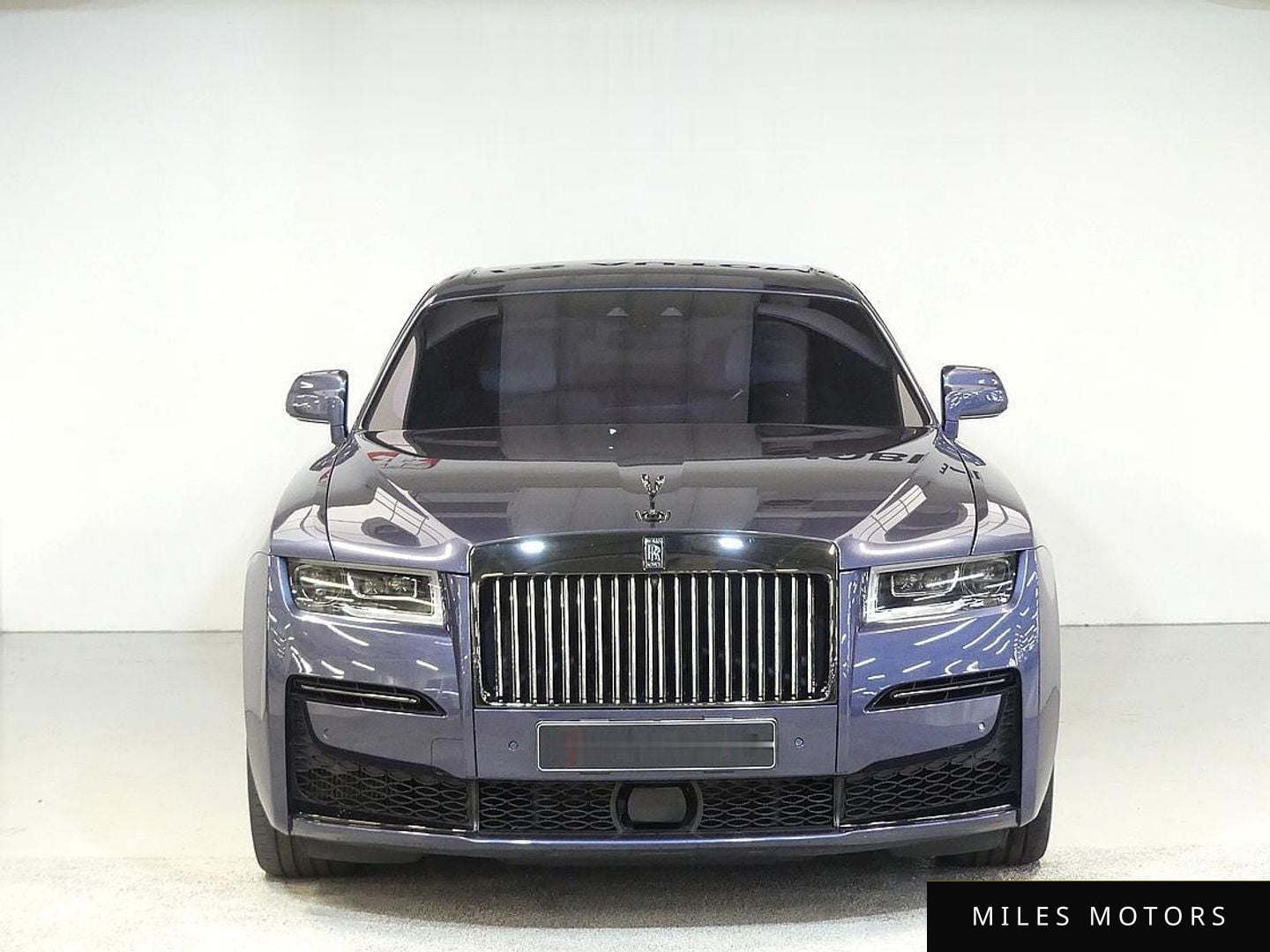 Rolls-Royce 고스트 2023 — миниатюра 2