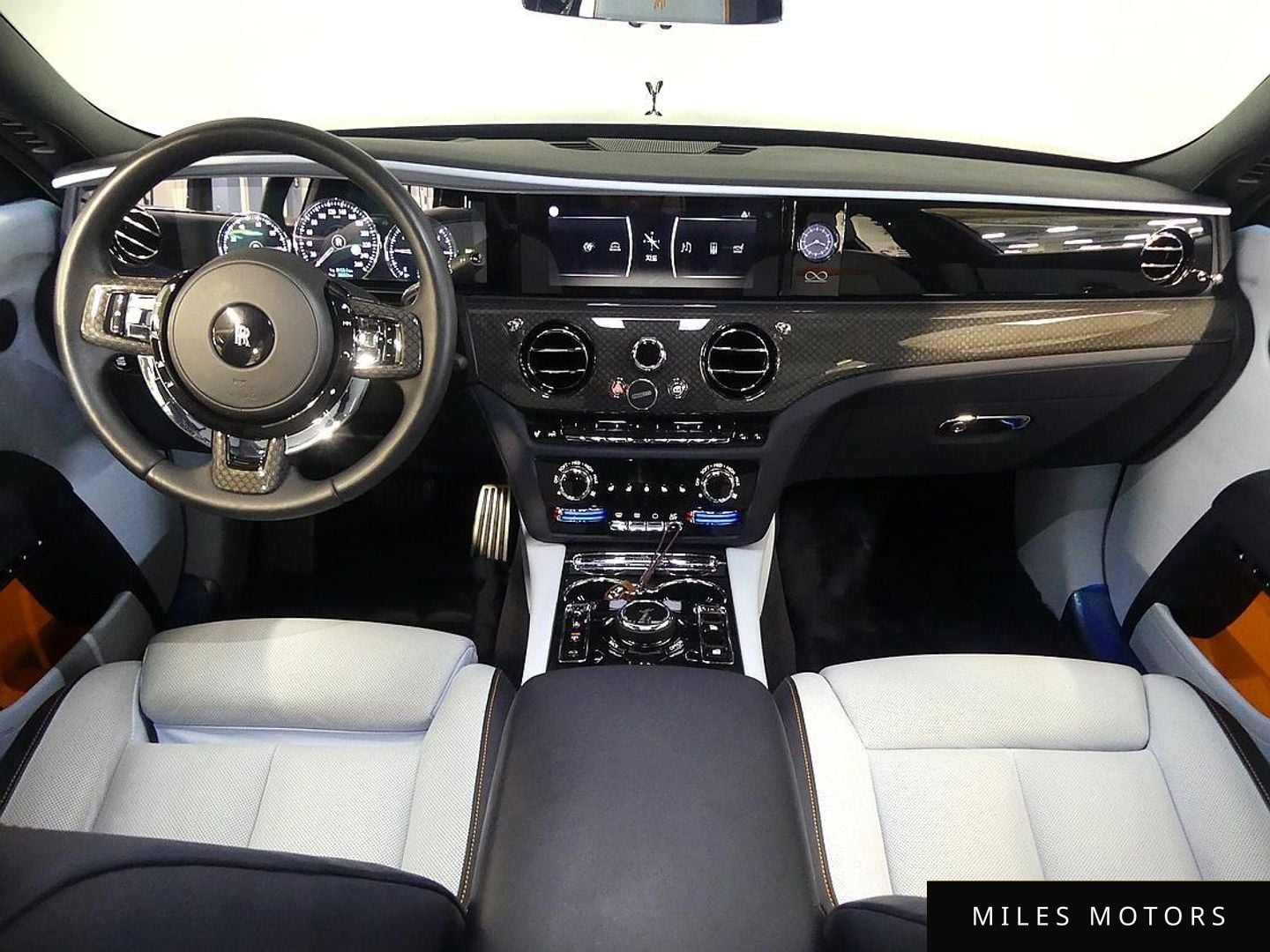 Rolls-Royce 고스트 2023 — миниатюра 6