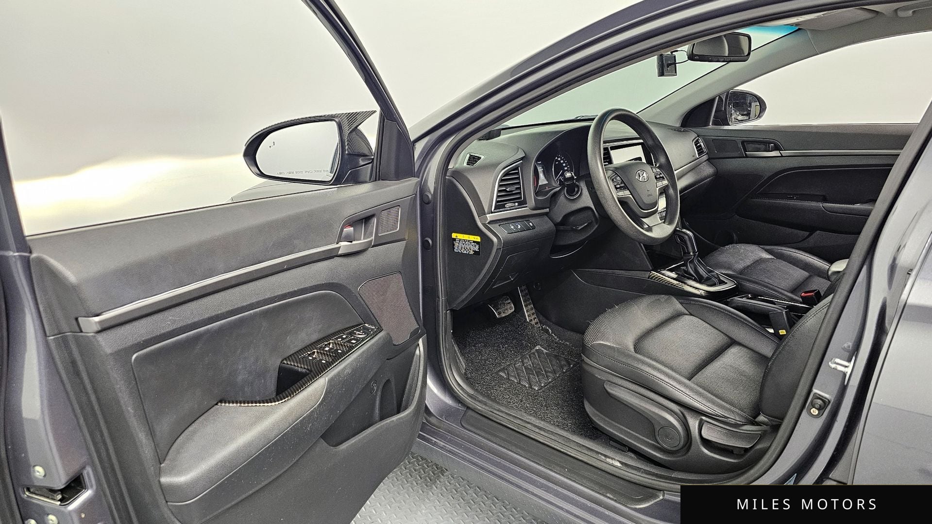 Hyundai AVANTE 2018 — миниатюра 10