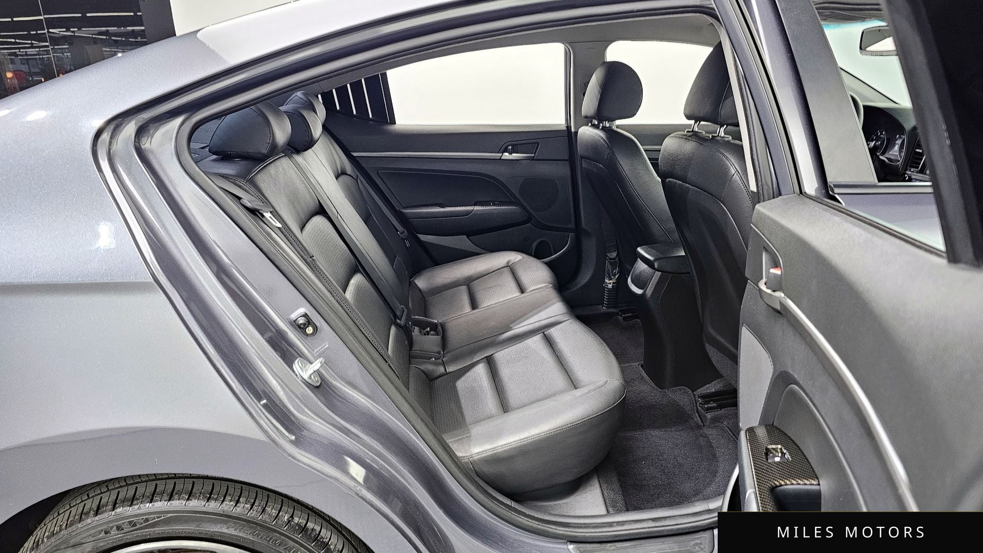 Hyundai AVANTE 2018 — миниатюра 12