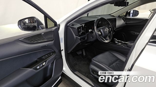 Лексус NX350h 2024 — миниатюра 10