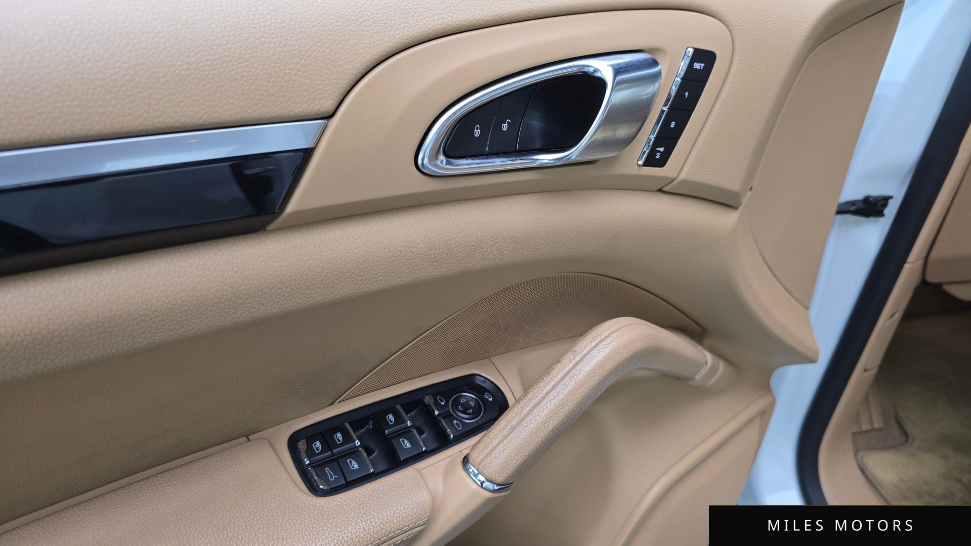 Porsche 카이엔 2013 — миниатюра 14