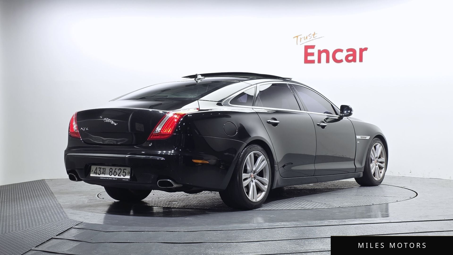 Jaguar All New XJ 2015 — миниатюра 2