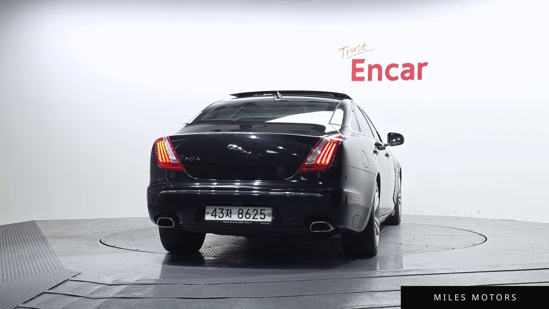 Jaguar All New XJ 2015 — миниатюра 4