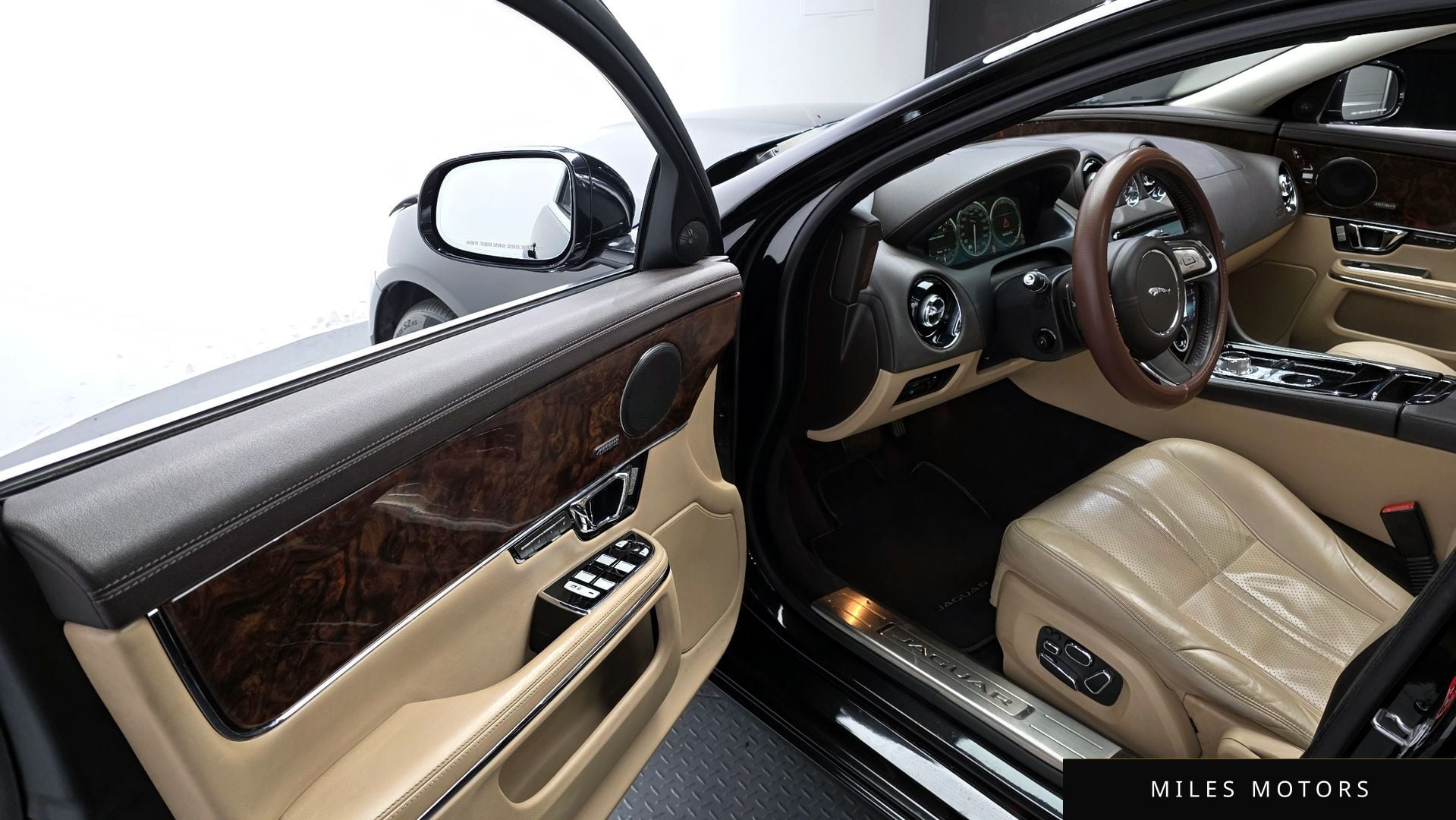 Jaguar All New XJ 2015 — миниатюра 11