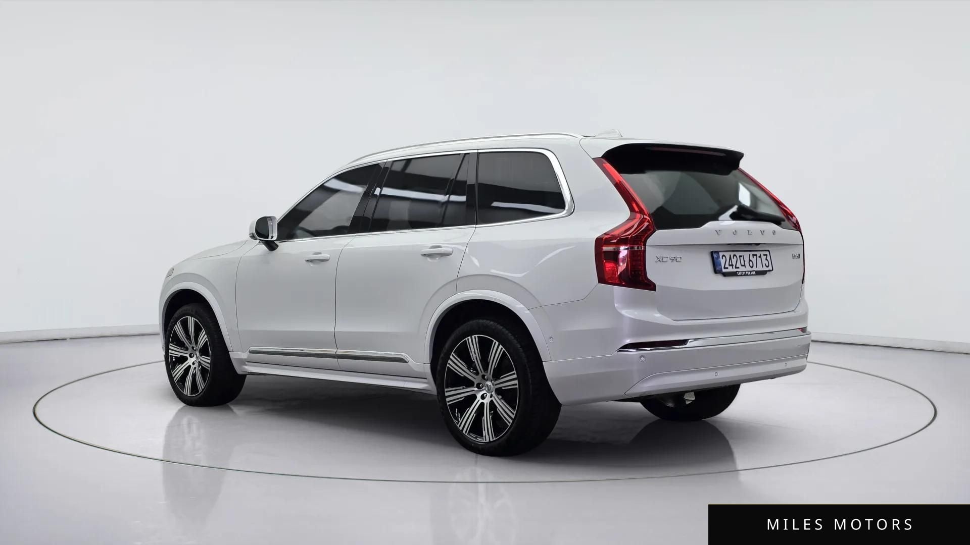 Volvo XC90 2025 — миниатюра 4