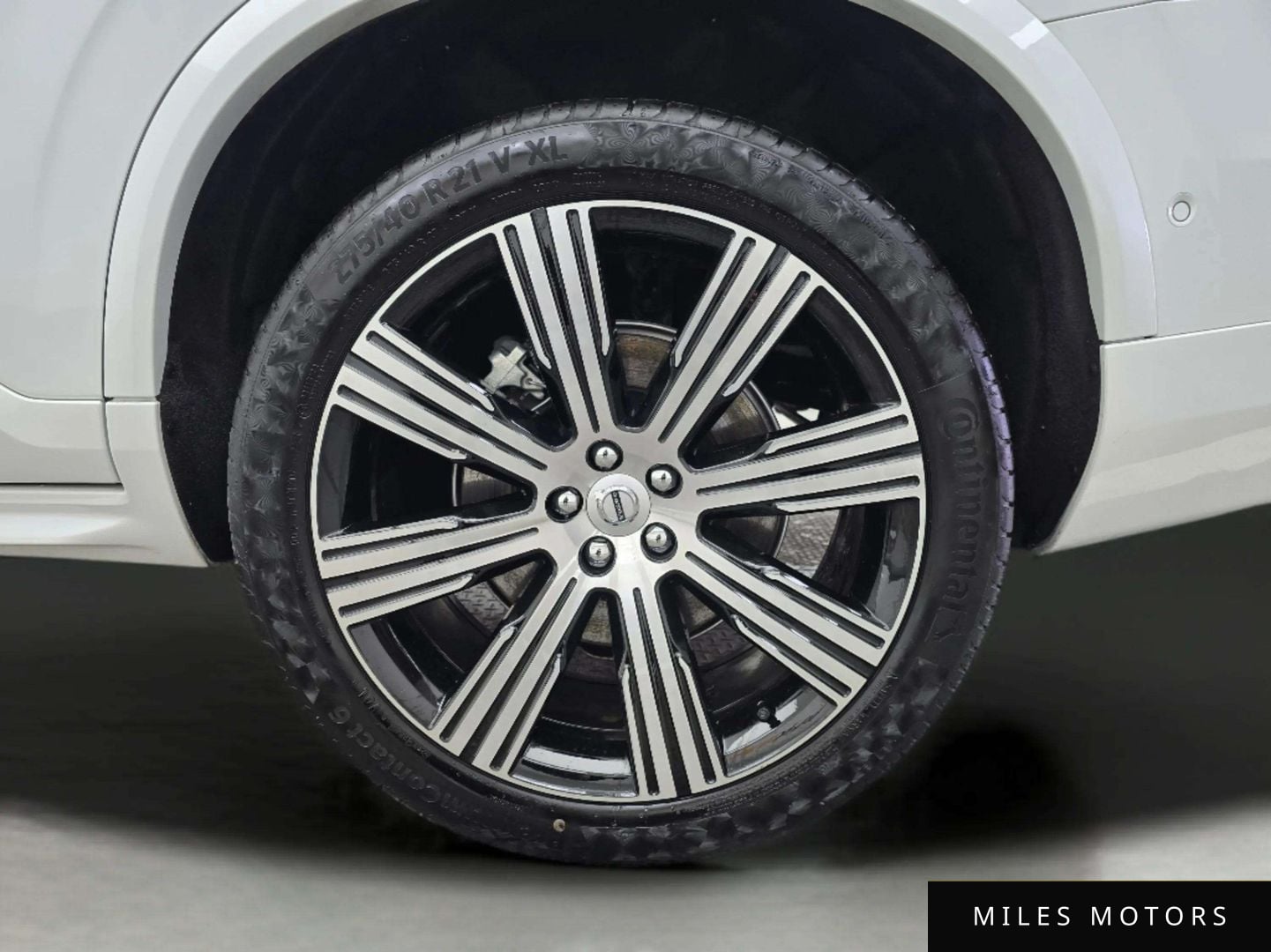 Volvo XC90 2025 — миниатюра 5