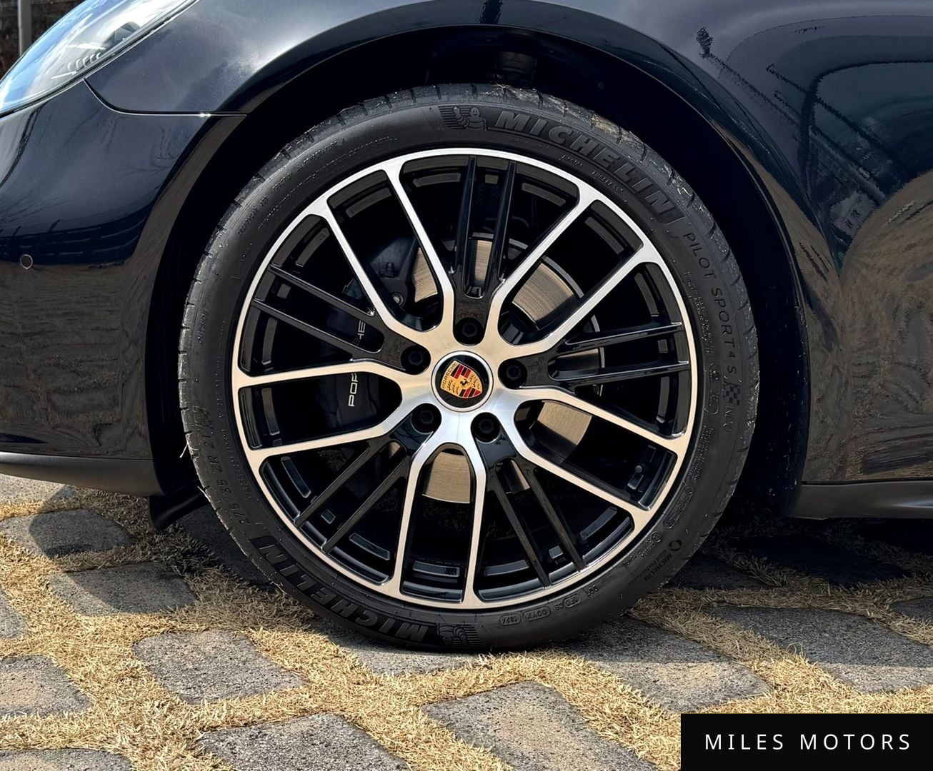Porsche Panamera 2023 — миниатюра 7