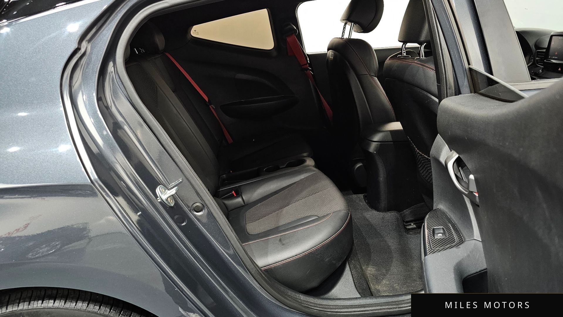 Hyundai Veloster 2018 — миниатюра 12