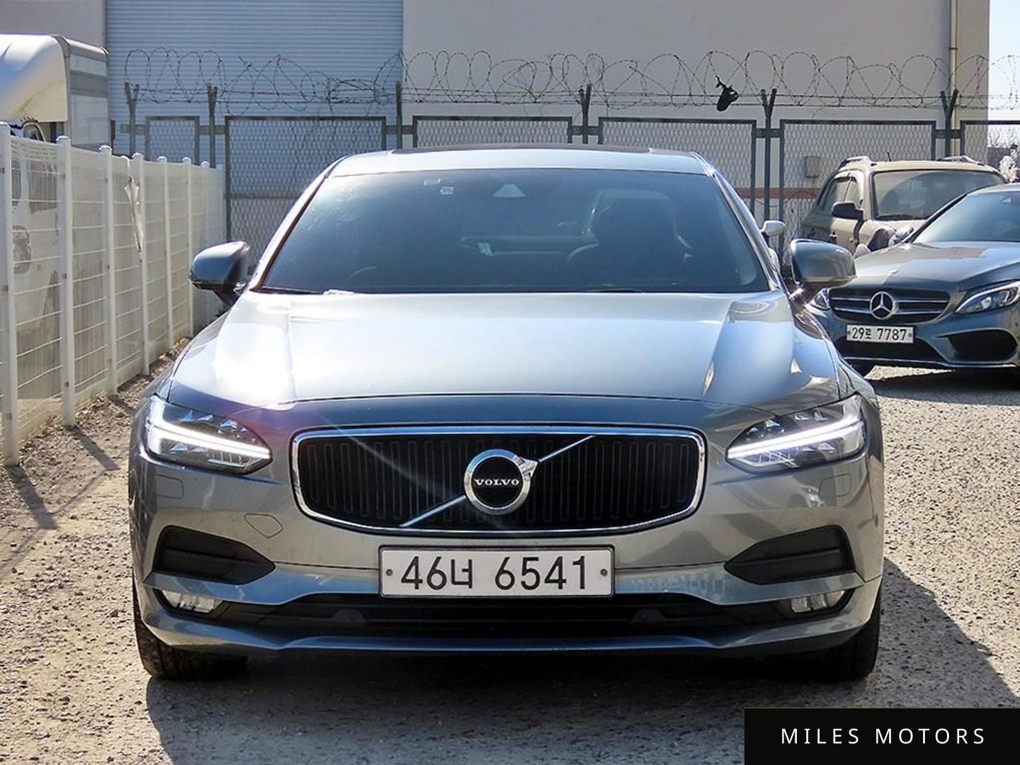 Volvo S90 2017 — фото 1 из 12