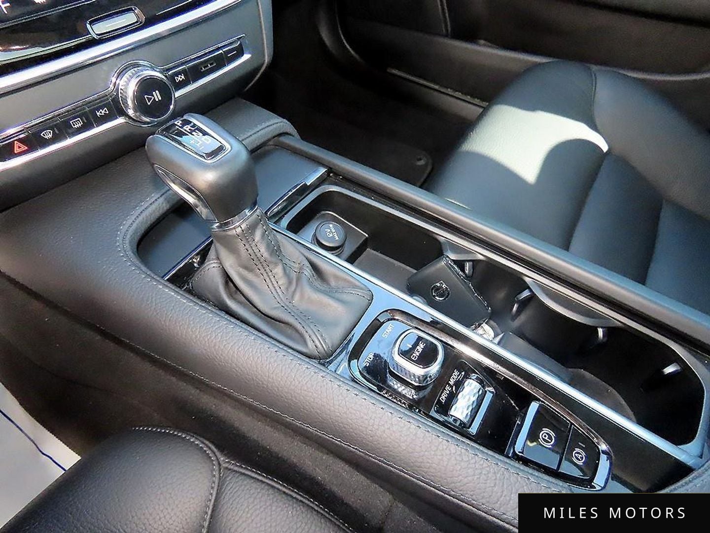 Volvo S90 2017 — миниатюра 10